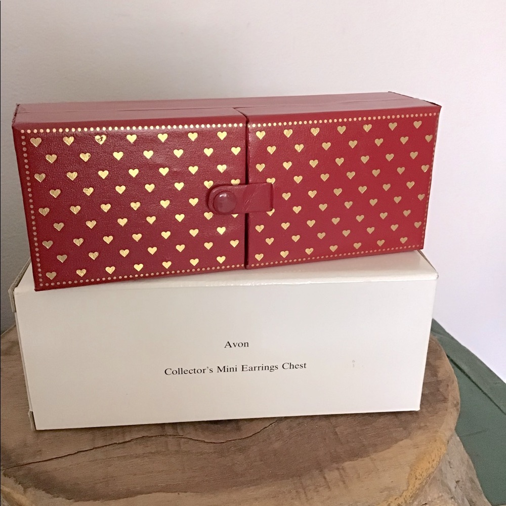 Vintage Avon mini earrings box